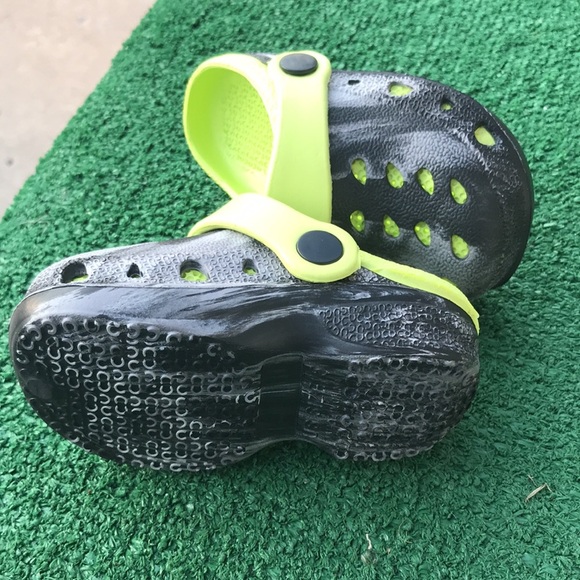 Capelli New York Crib Crocs size 5 - Picture 4 of 4